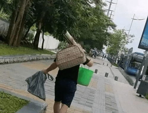 女生有狐臭是普遍现象吗？这种情况在日常生活中常见吗？